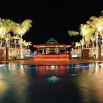 Cratos Premium Hotel, Casino, Port & 5* Kazaphani