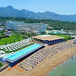 Cratos Premium Hotel, Casino, Port & מלון 5*