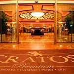 Cratos Premium Hotel, Casino, Port & מלון Kazaphani