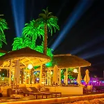 Cratos Premium Hotel, Casino, Port &
