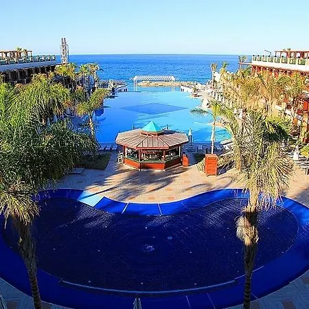 Cratos Premium Hotel, Casino, Port & 5* Kazaphani