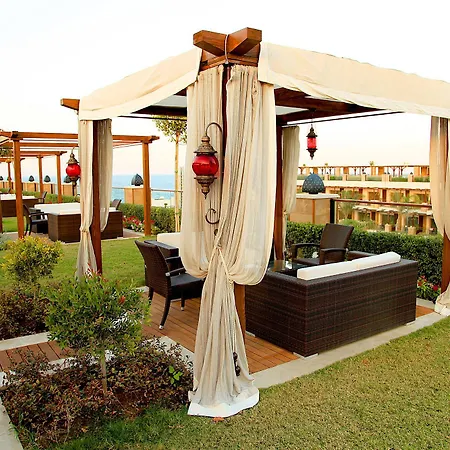 Cratos Premium Hotel, Casino, Port & 5* Kazaphani