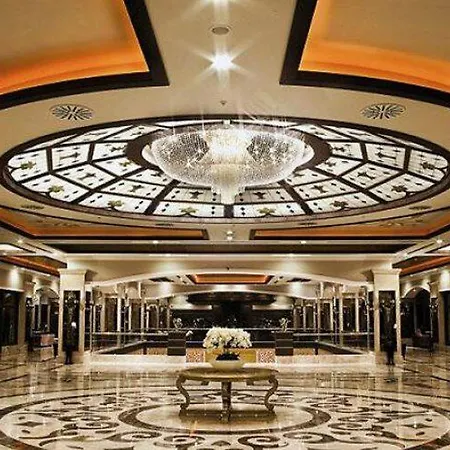 Cratos Premium Hotel, Casino, Port & 5* Kazaphani