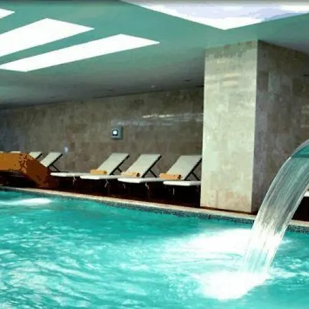 Cratos Premium Hotel, Casino, Port &