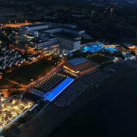 Cratos Premium Hotel, Casino, Port & Hotel 5*