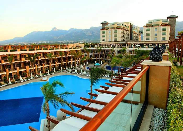 Cratos Premium Hotel, Casino, Port & ホテル 5*