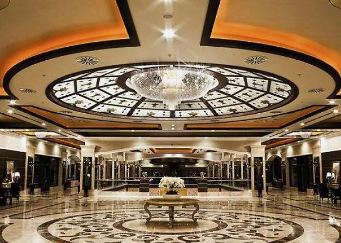 Cratos Premium Hotel, Casino, Port & 5* Kazaphani