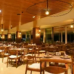 Cratos Premium Hotel, Casino, Port & Hotel