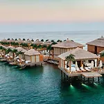 Cratos Premium Hotel, Casino, Port & 5* Kazaphani