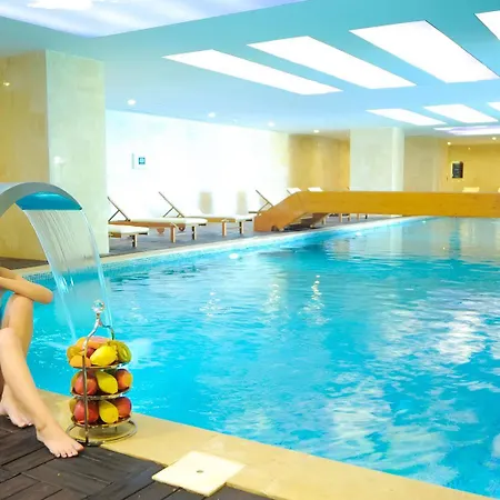 Hotel Cratos Premium Hotel, Casino, Port &