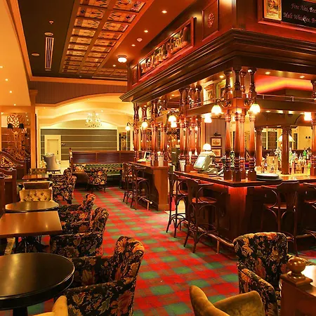 Cratos Premium Hotel, Casino, Port & Otel 5*