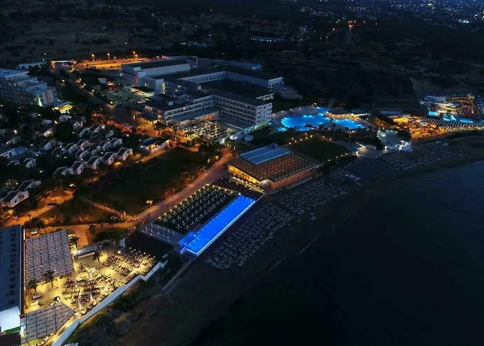 Cratos Premium Hotel, Casino, Port & Hotel 5*
