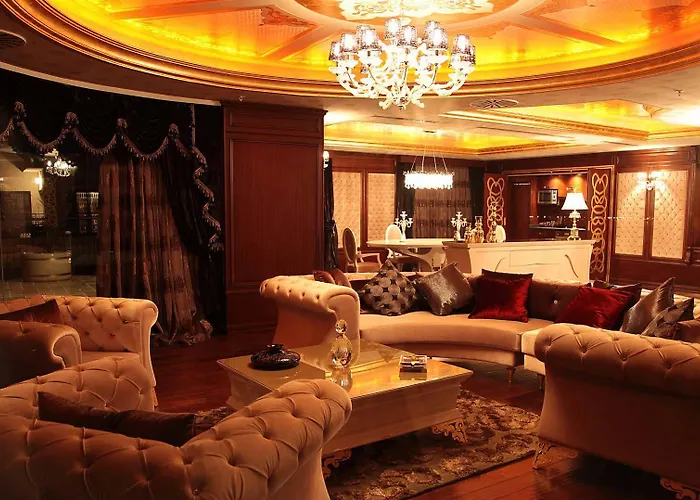 Cratos Premium Hotel, Casino, Port & Hotel Kazaphani