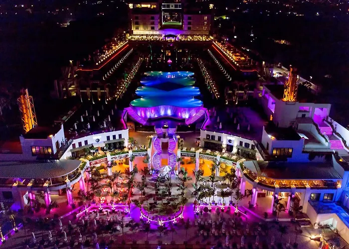 Hotel Cratos Premium Hotel, Casino, Port & 5*