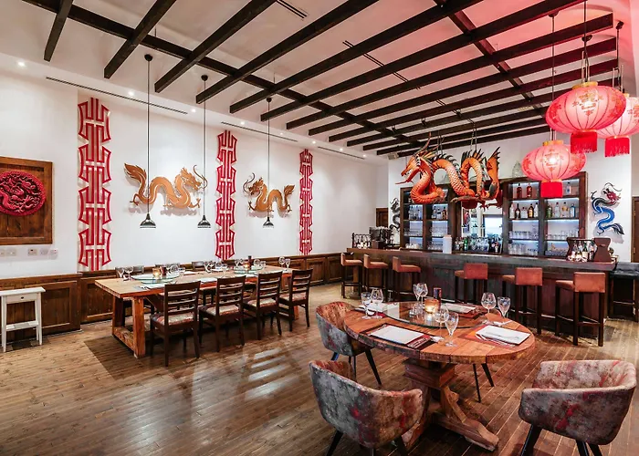 ホテル Cratos Premium Hotel, Casino, Port & 5*