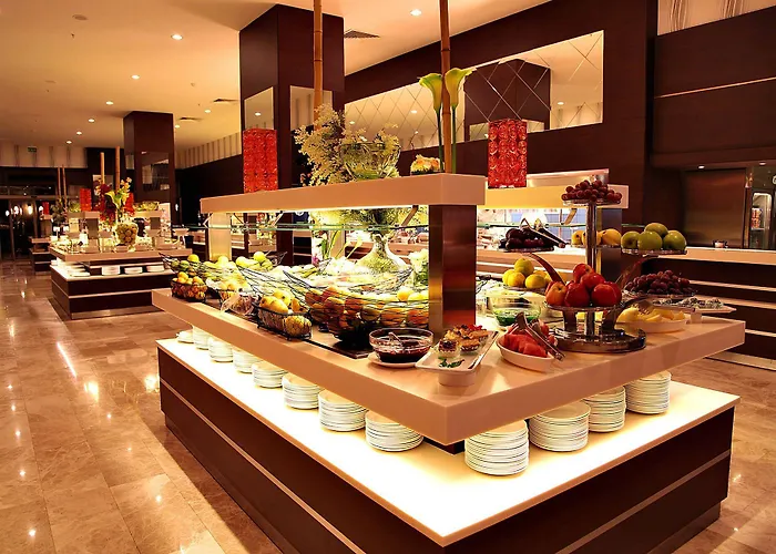 ホテル Cratos Premium Hotel, Casino, Port & Kazaphani