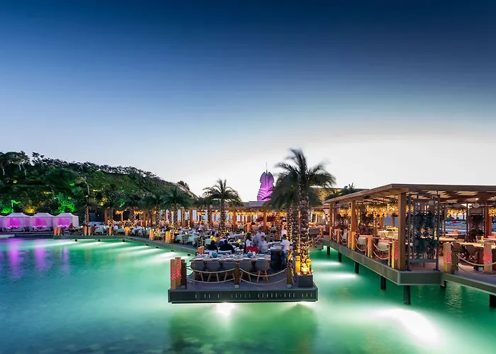 Cratos Premium Hotel, Casino, Port & 5* Kazaphani