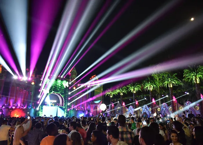 Hotel Cratos Premium Hotel, Casino, Port &