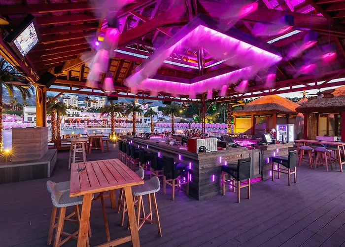 Cratos Premium Hotel, Casino, Port & Hotel 5*