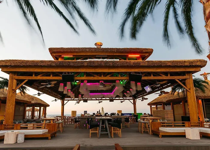 Hotel Cratos Premium Hotel, Casino, Port & Kazaphani